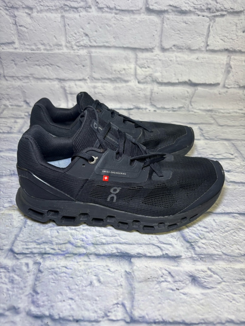 On Running Cloudstratus Black Cloud Sneakers Shoes 39.99211 Women’s Size 9.5